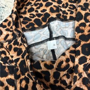 Leopard Print Pullover Hoodie - Brown & Black